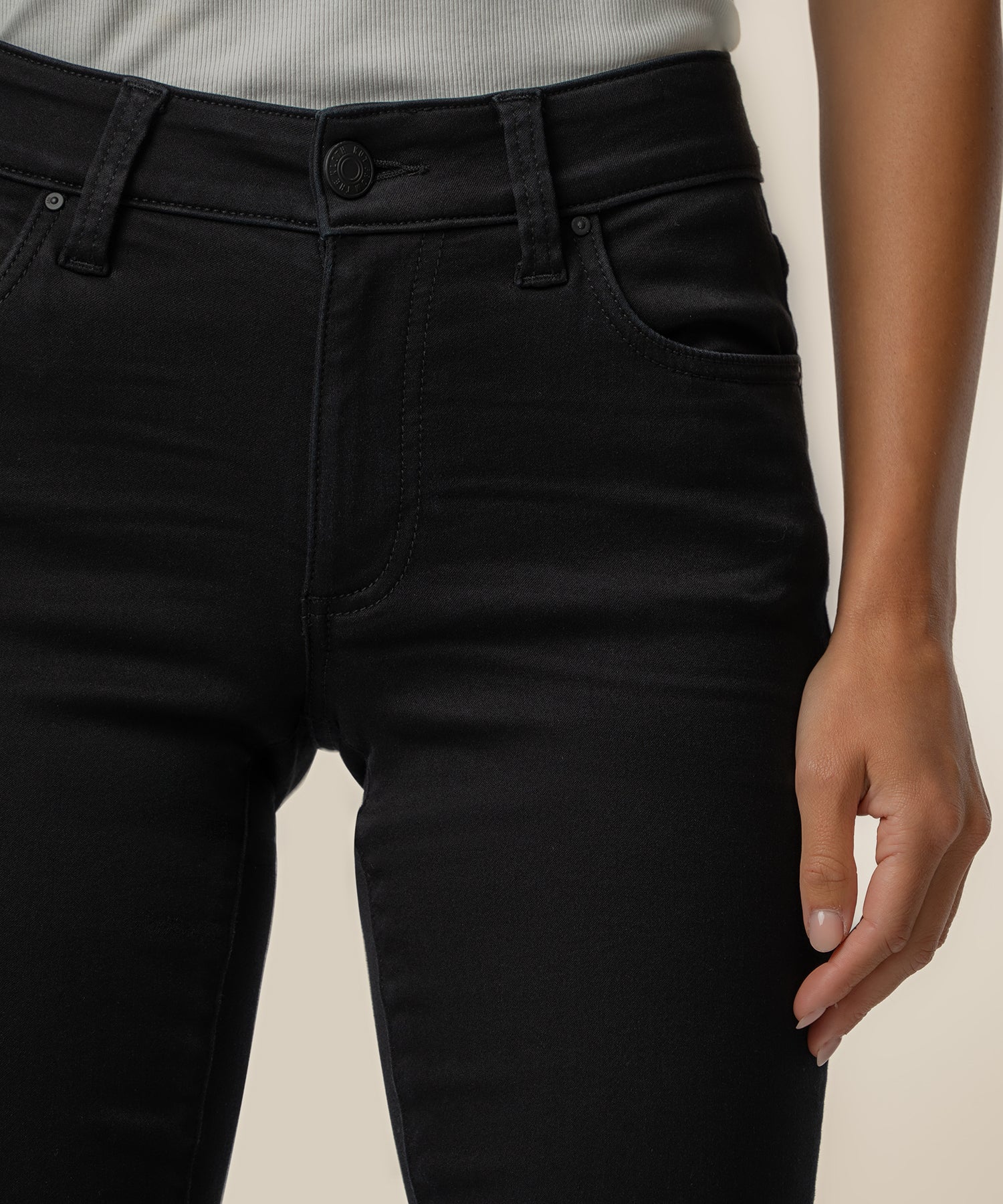 Natalie Mid Rise Bootcut, Petite in Black