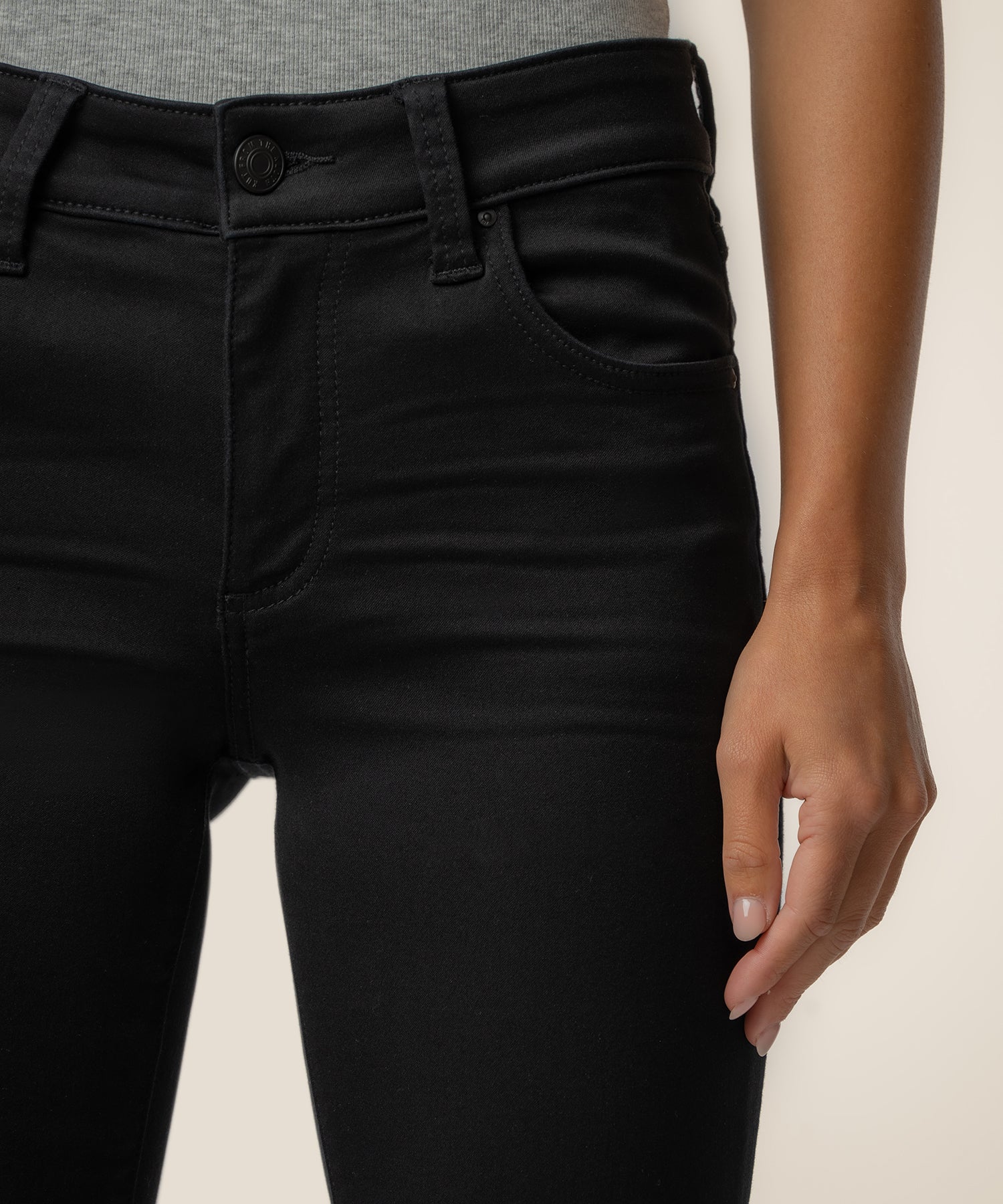 Natalie Mid Rise Bootcut, Petite in Black