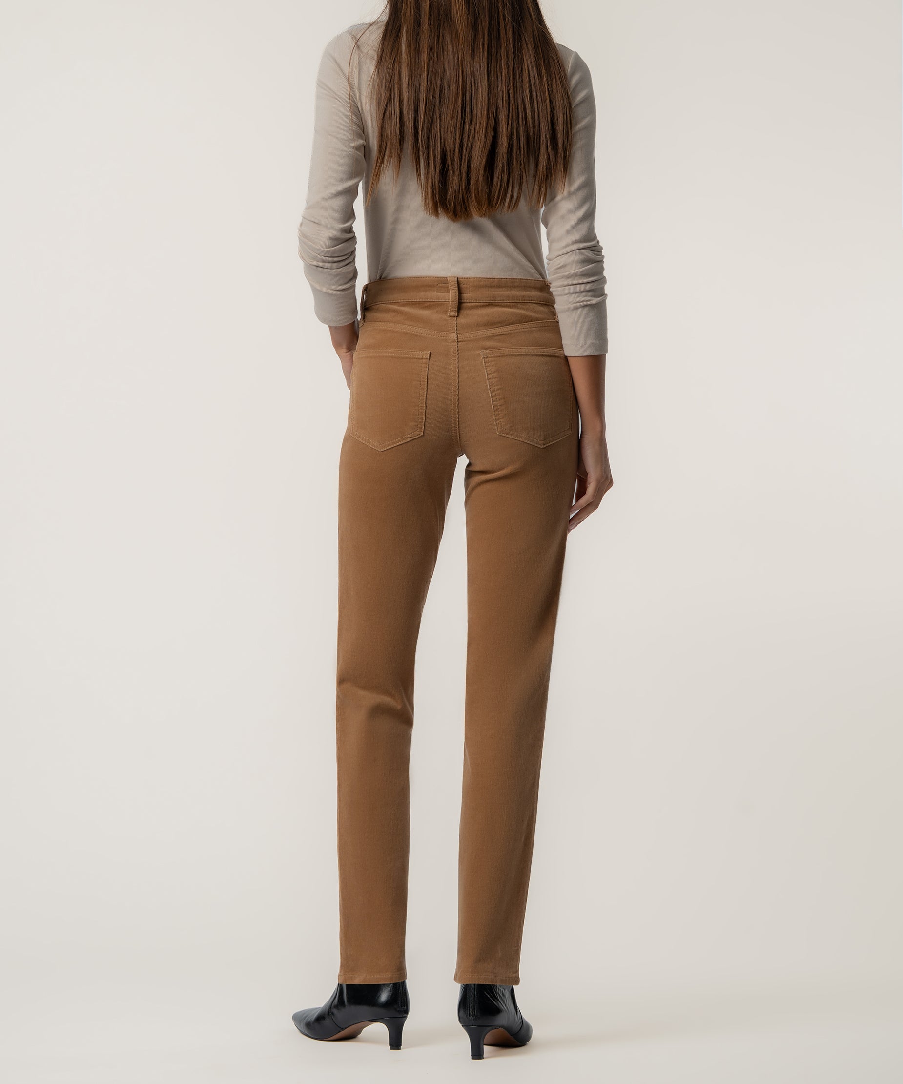 Quinn Corduroy High Rise Mom Pant Petite in Camel
