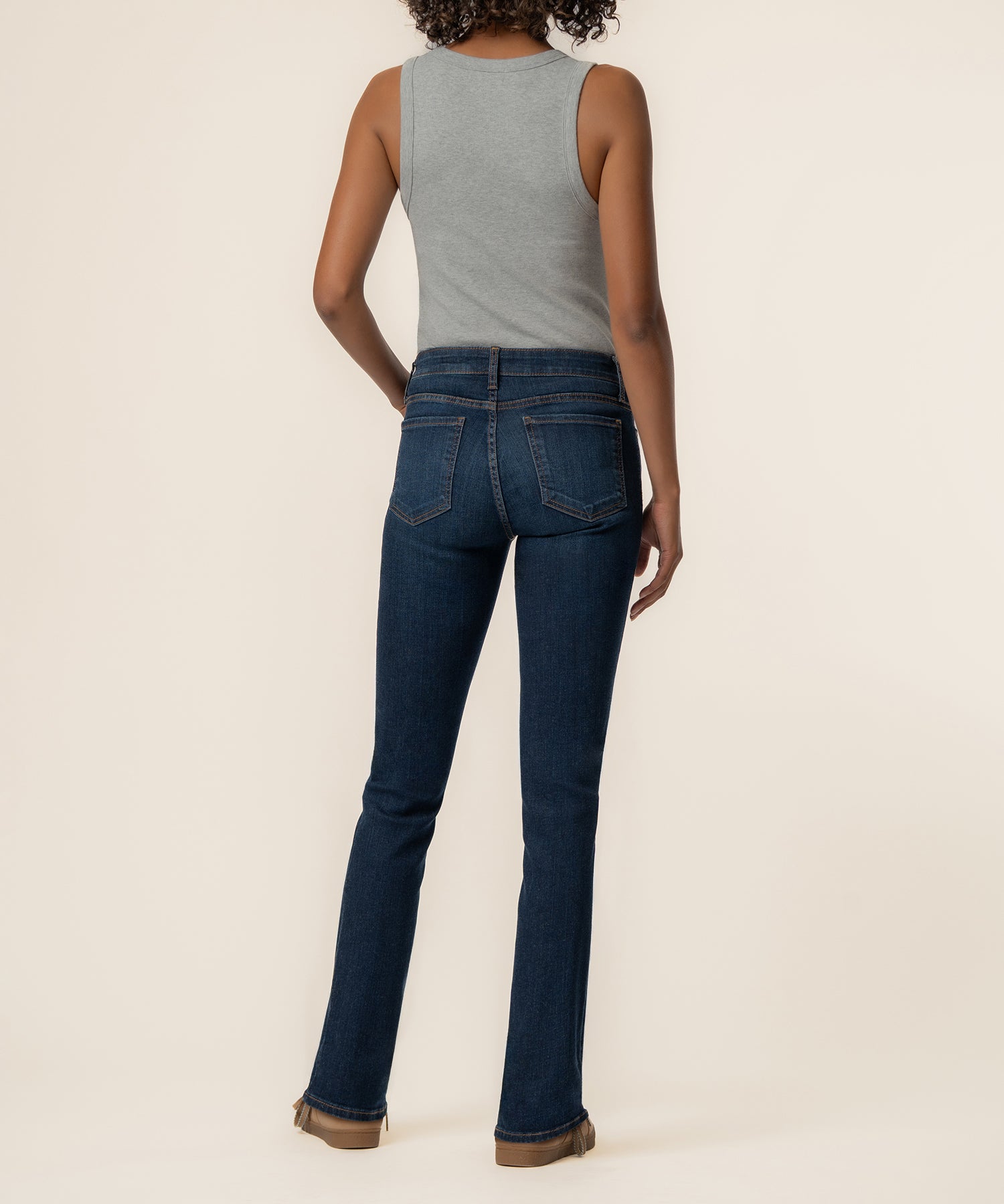 Catherine Mid Rise Boyfriend in Abelia Wash