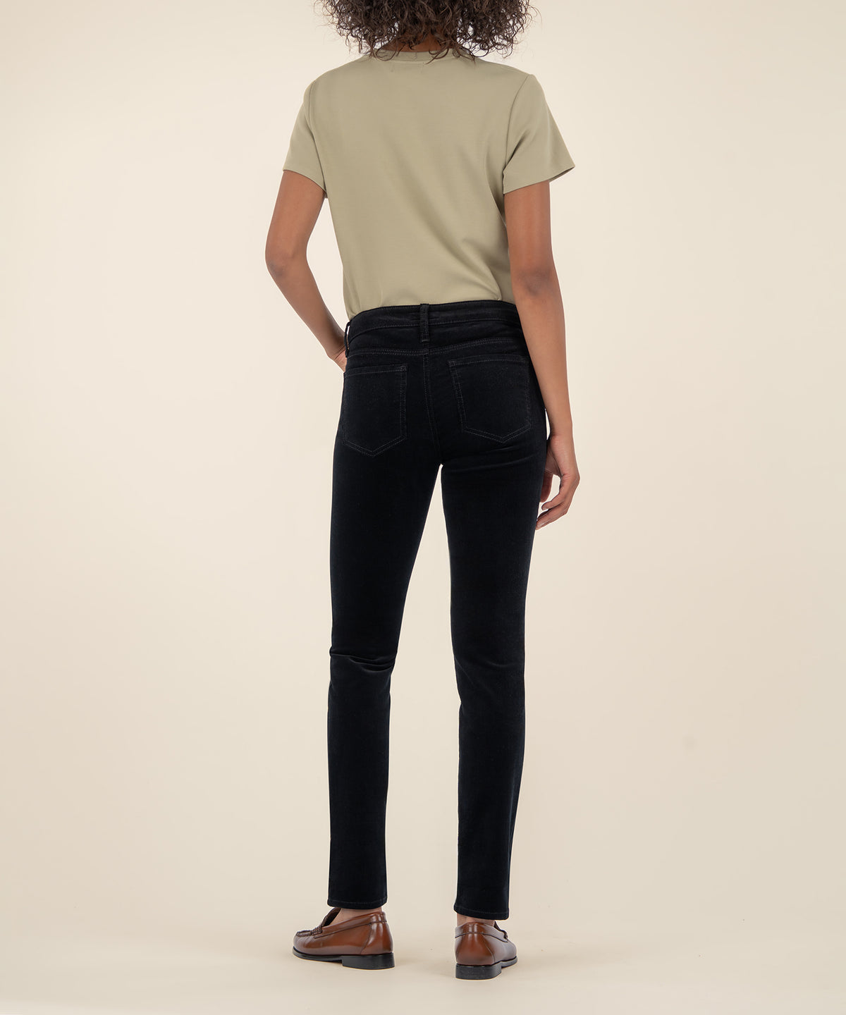 Catherine Corduroy Mid Rise Boyfriend in Black