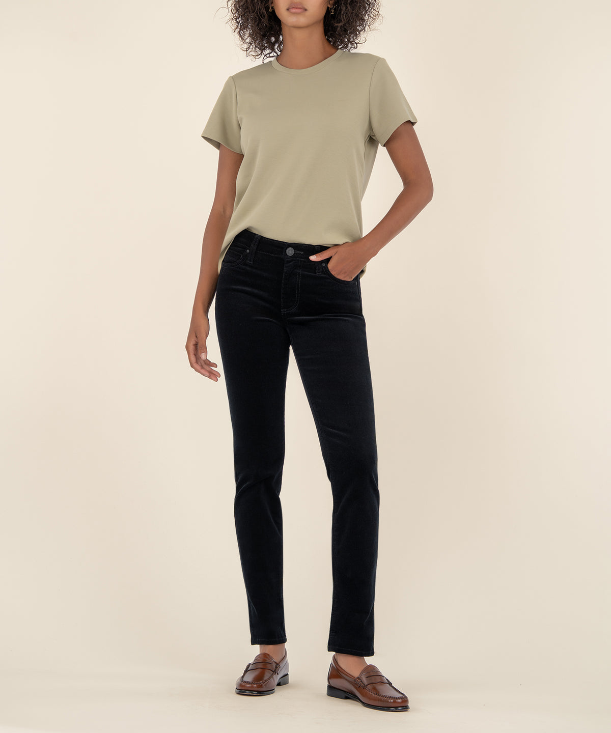 Catherine Corduroy Mid Rise Boyfriend in Black