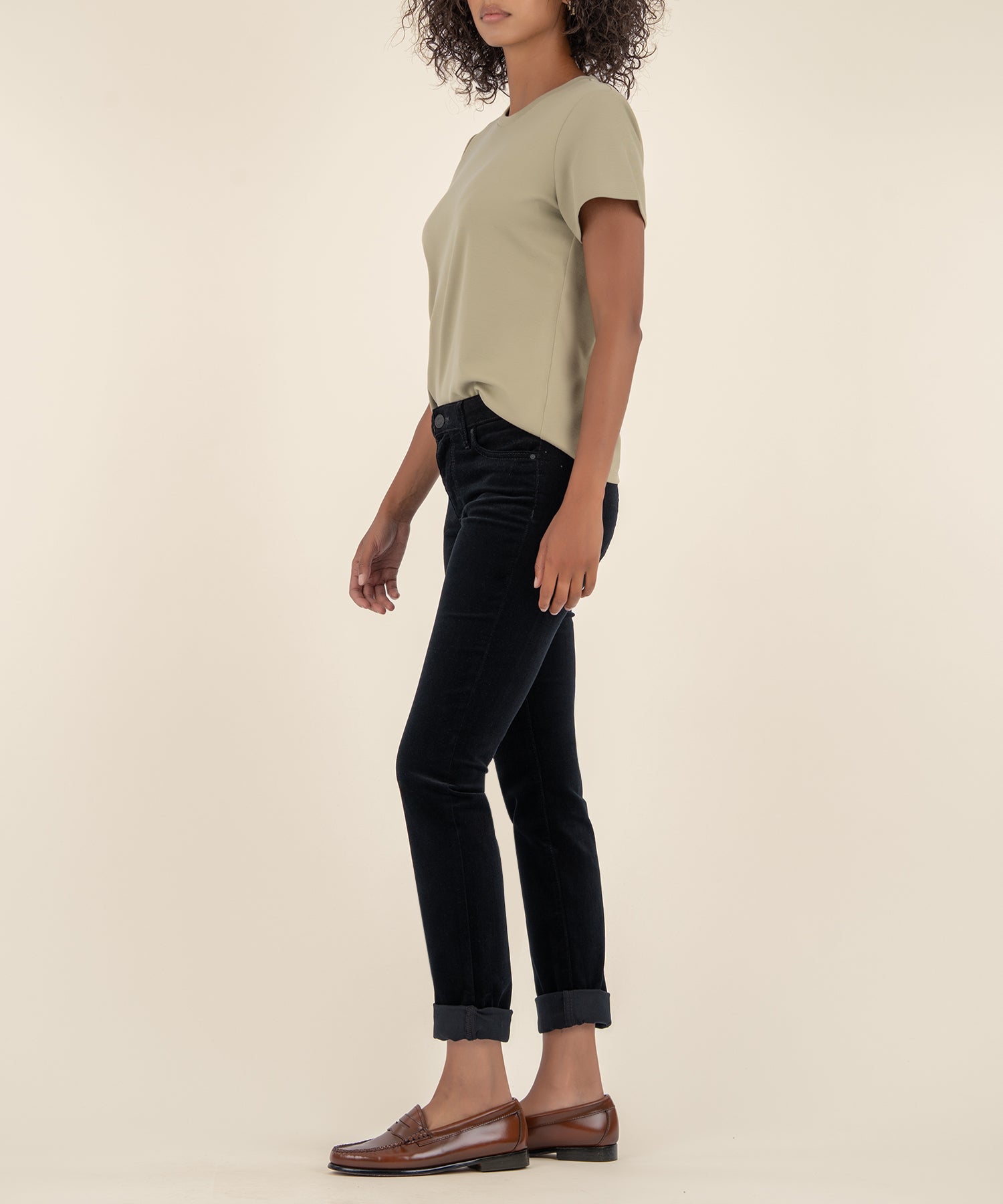 Catherine Corduroy Mid Rise Boyfriend in Black