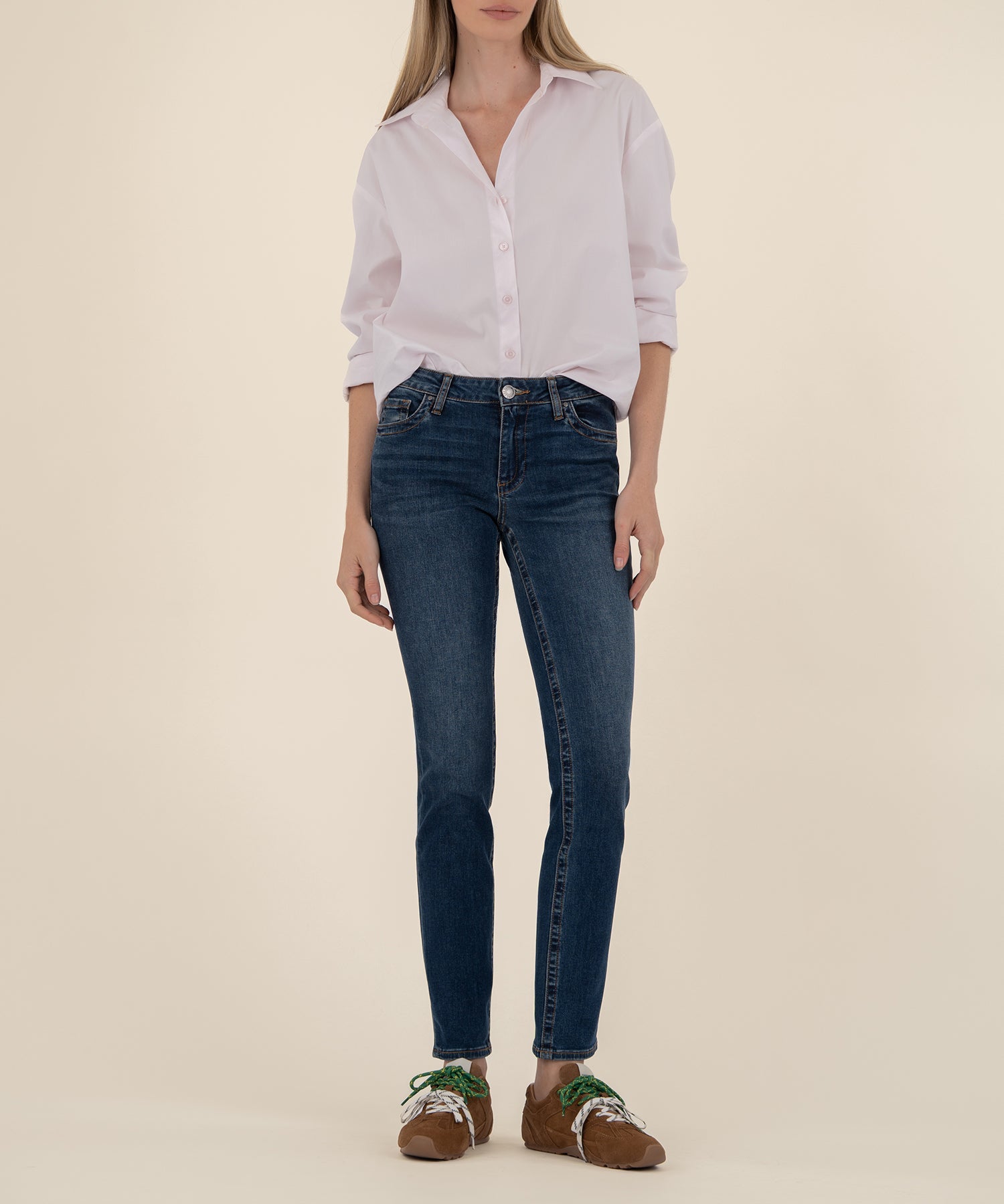 Stevie Mid Rise Straight Leg