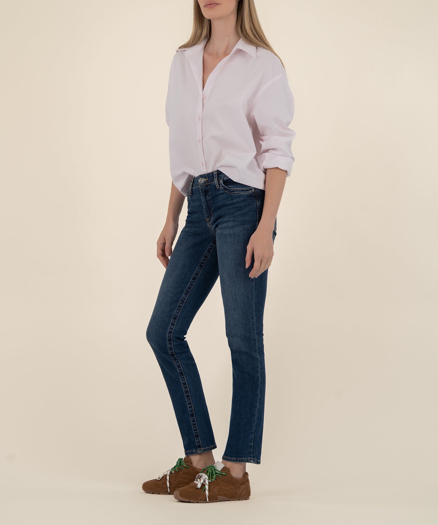 Stevie Mid Rise Straight Leg