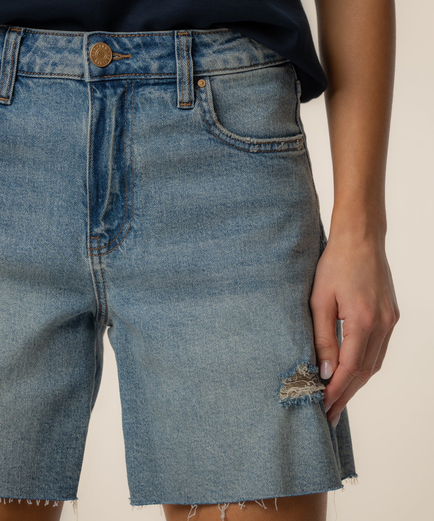 Hailey High Rise Short in Bliss Base