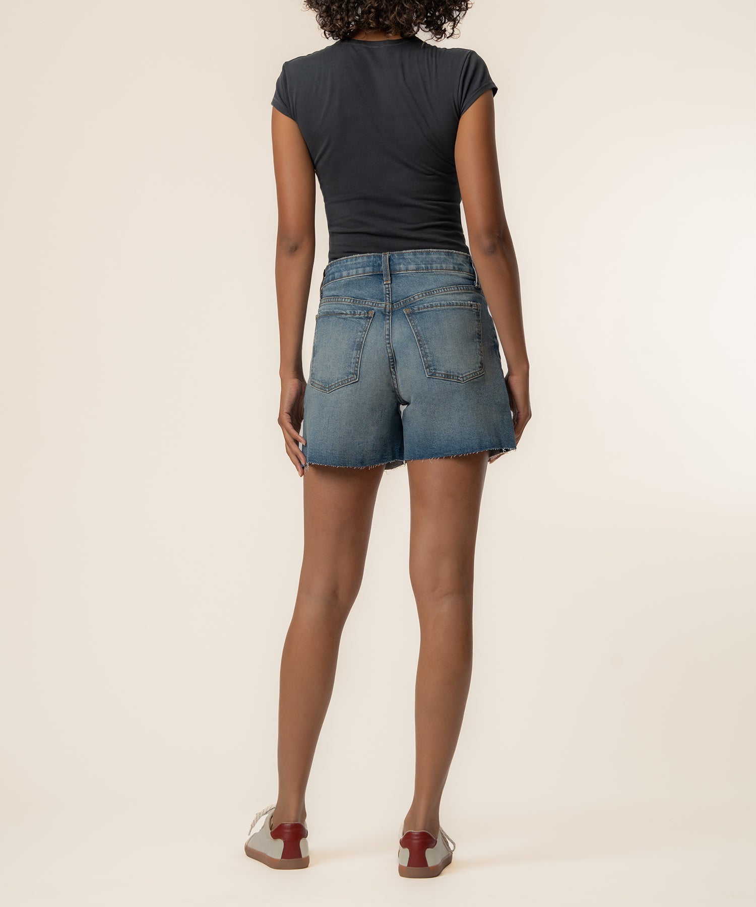 Jane High Rise Long Short, Exclusive in Predict Wash