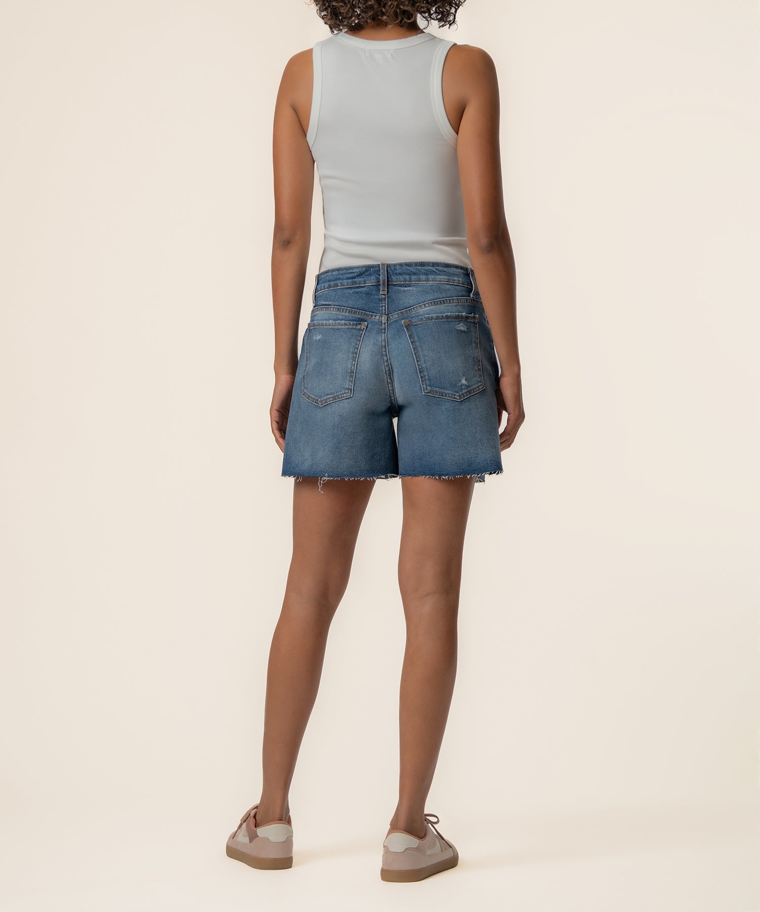 Jane High Rise Long Short, Exclusive in Indicate Wash