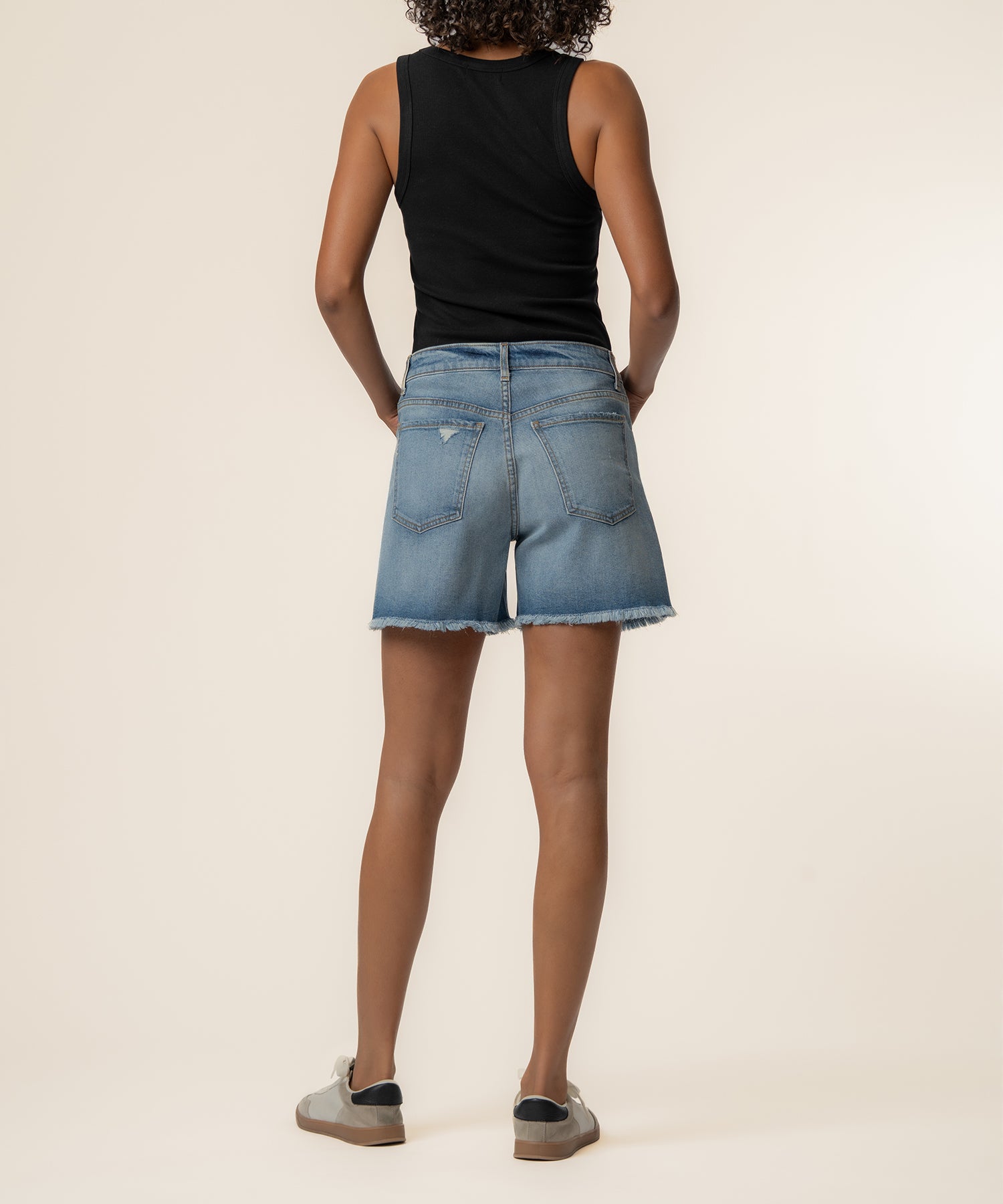 Jane High Rise Long Short, Exclusive in Analyzing
