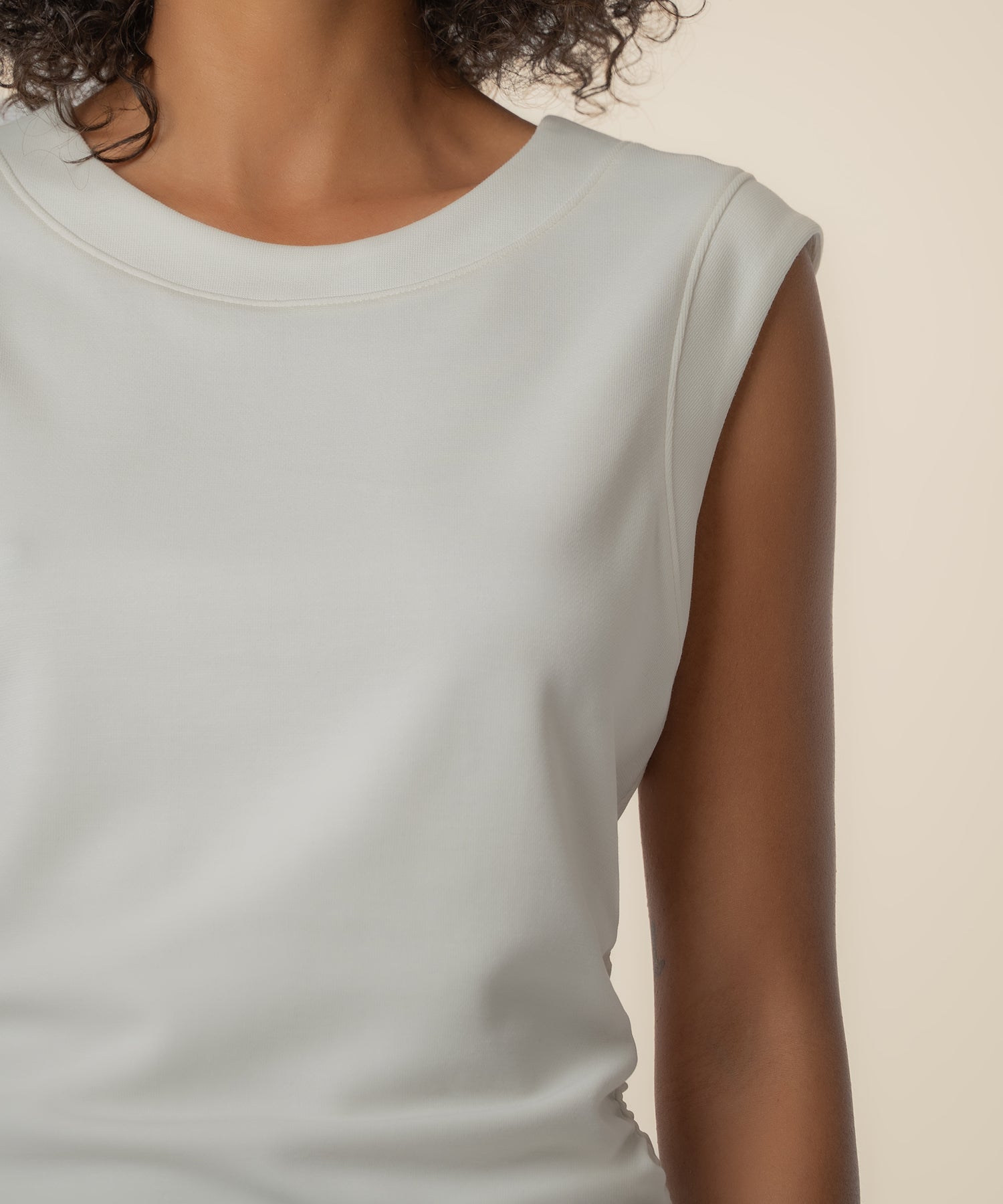 Rayna Banded Tank in Ivory - Kut from the Kloth