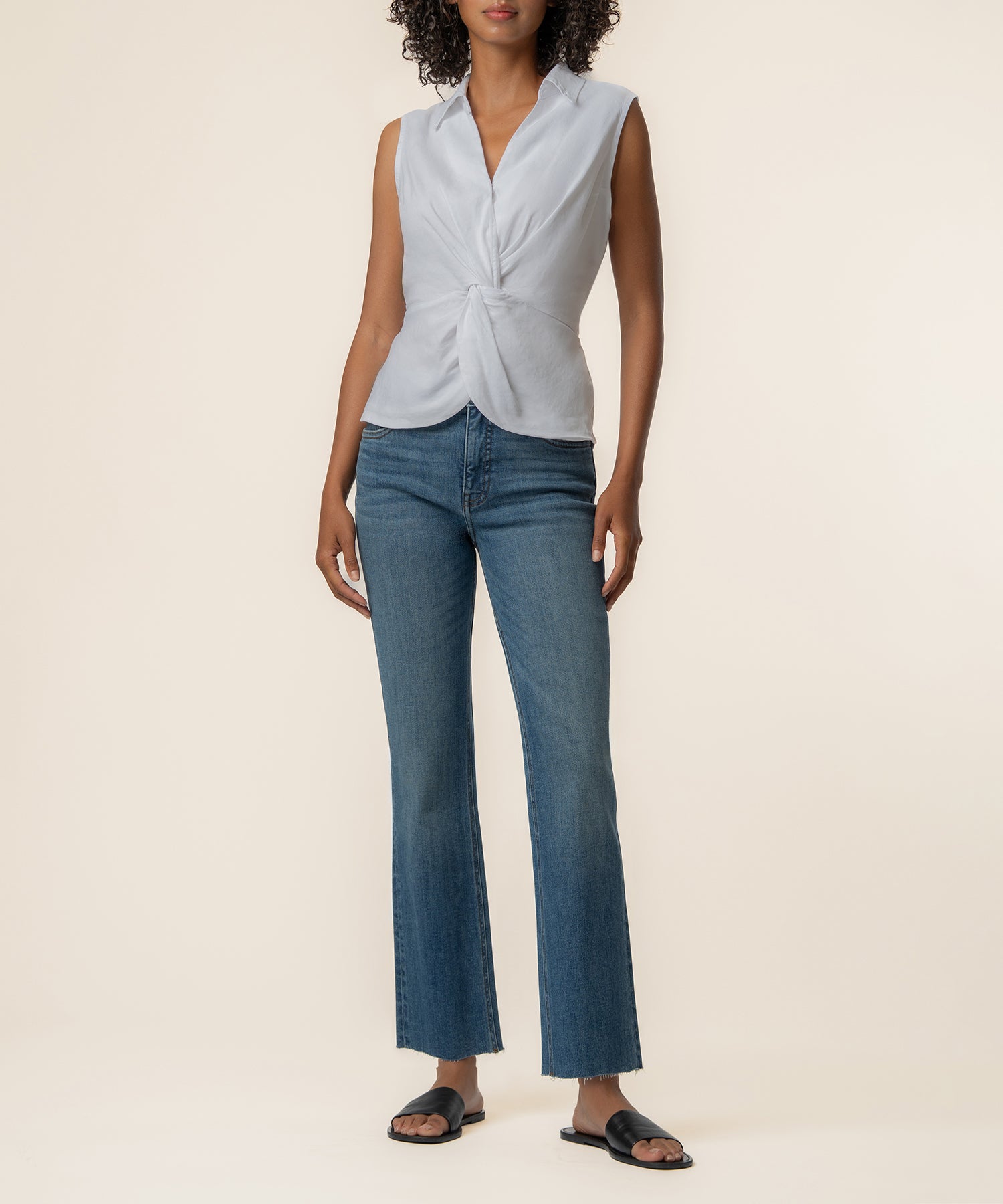 Sara Linen Top in White - Kut from the Kloth