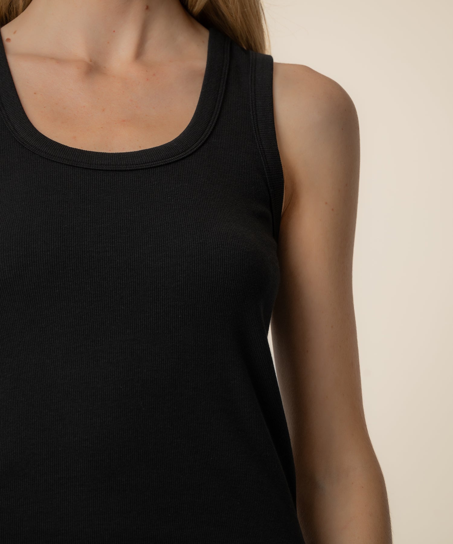 Anastasia Tank Top in Black