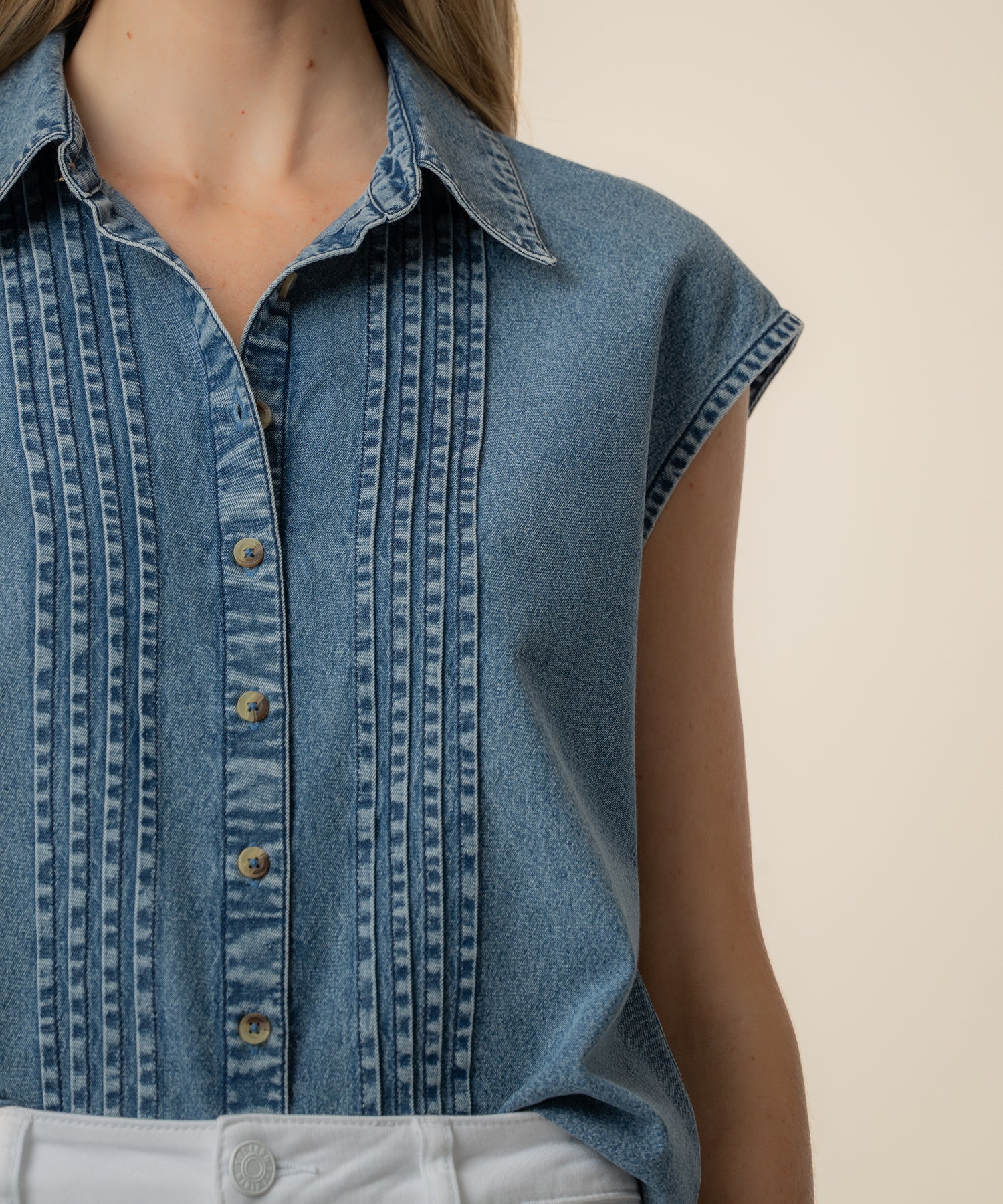 Penelope Denim Top in Beaming Wash