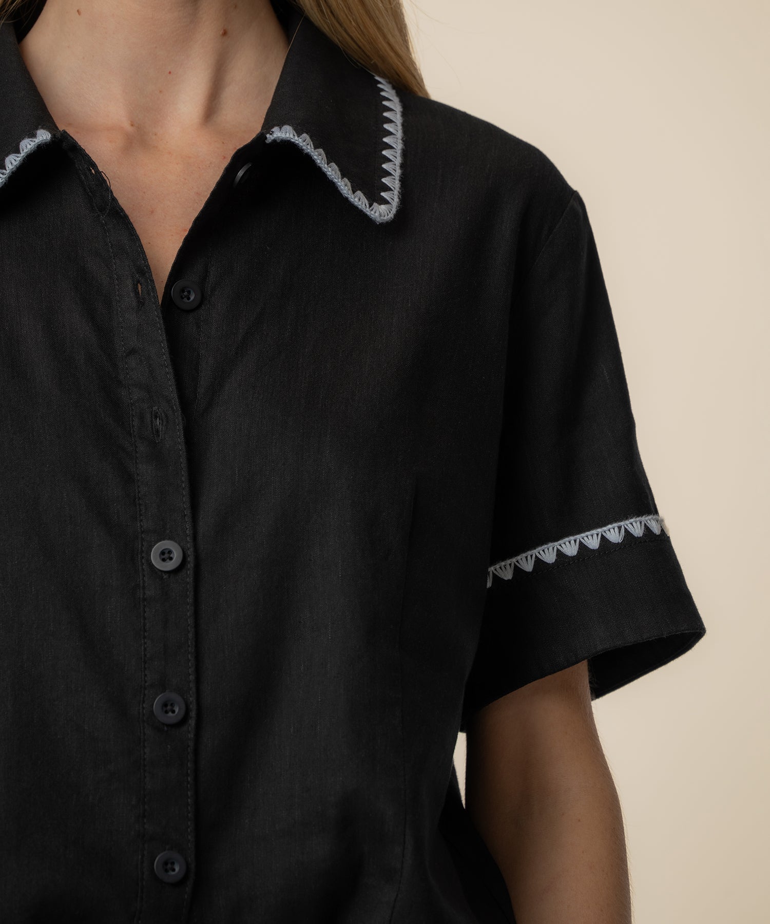 Marisol Linen Top in Black/White